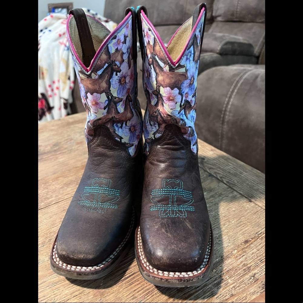 GIRLS - Tin Haul - Size 12 - Chestnut And Daisy Boots Handcrafted